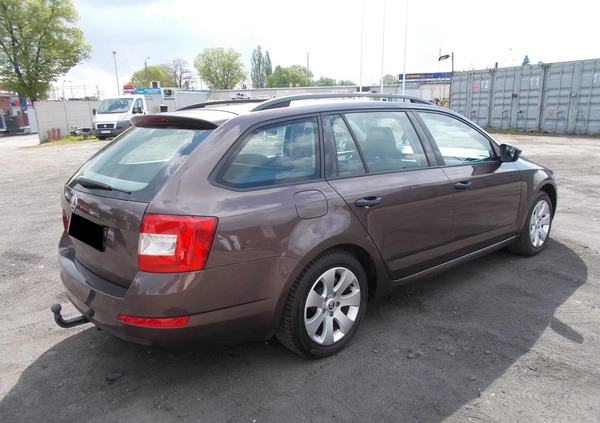 Skoda Octavia cena 32900 przebieg: 204636, rok produkcji 2013 z Syców małe 232